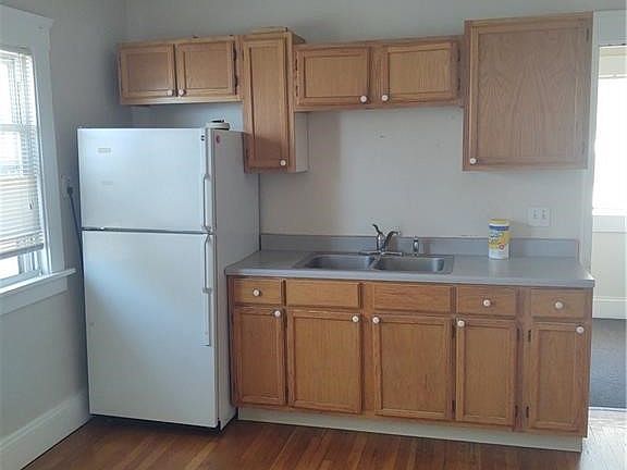 2nd image of 4115 Gifford Ave