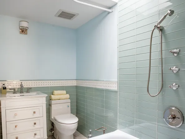 143 East 19th Street image 13 of 16