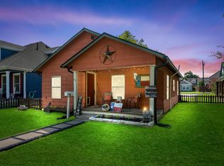 612 E Wall St, Grapevine, TX 76051