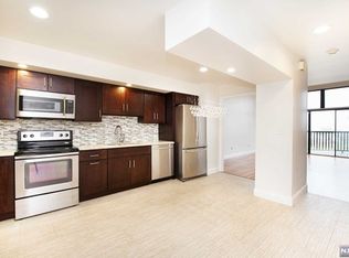 101 State Route 5 APT 203, Edgewater, NJ 07020