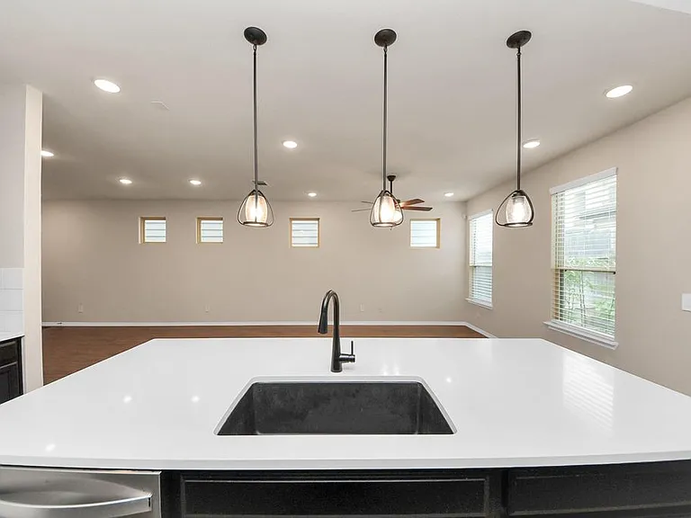 10325 Harmon Smith Dr — Photo 3
