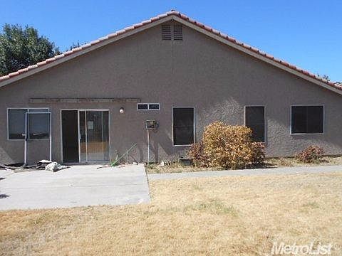 5th image of 1404 Fairway Dr