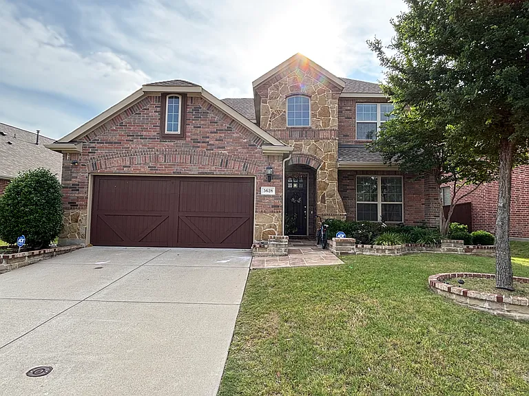 5628 Barrique Blvd — Photo 1