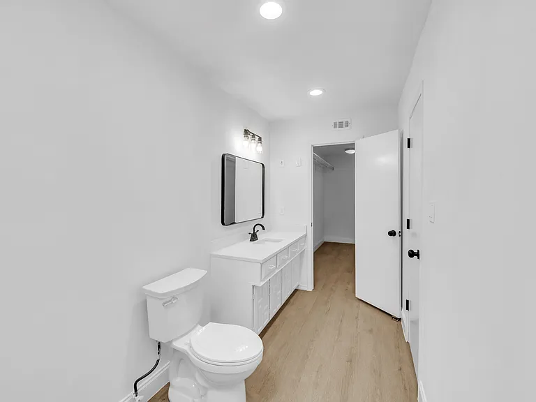 13826 Wooded Creek Ct — Photo 30