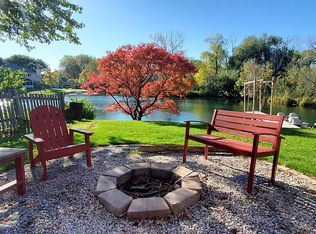 434 Jennifer Ln, Grayslake, IL 60030
