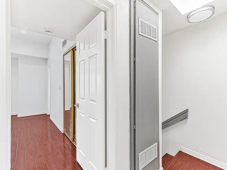 402 California St #B — Photo 30
