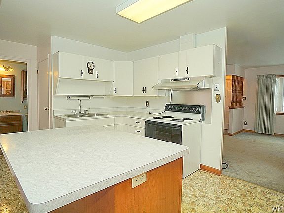 3rd image of 14 Carolina Ave