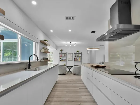 803 Bluebird Drive, Delray Beach, FL 33444