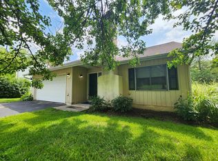402 Banyon Ln, Downingtown, PA 19335