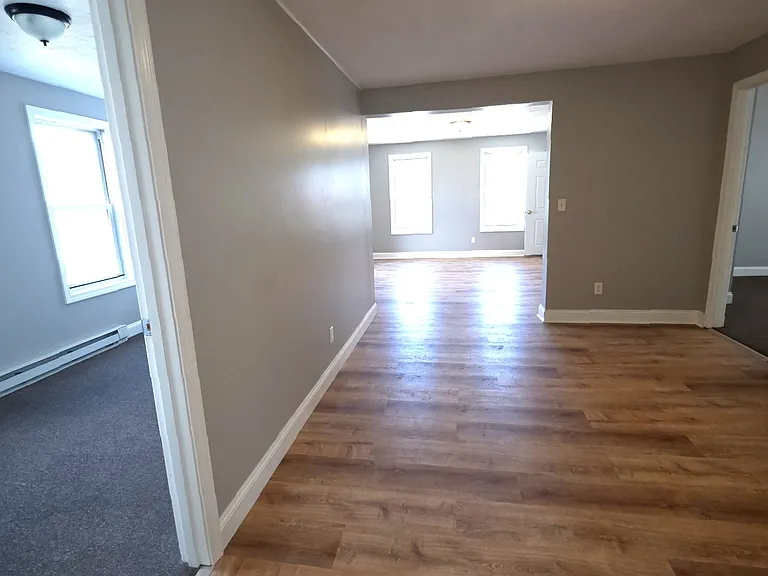 25 Lester St — Photo 2