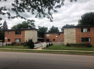 346 Wilson Ave APT A, West Chicago, IL 60185