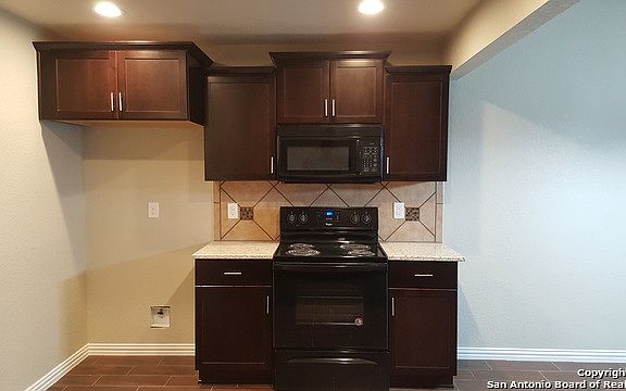5th image of 1326 White Rock Dr
