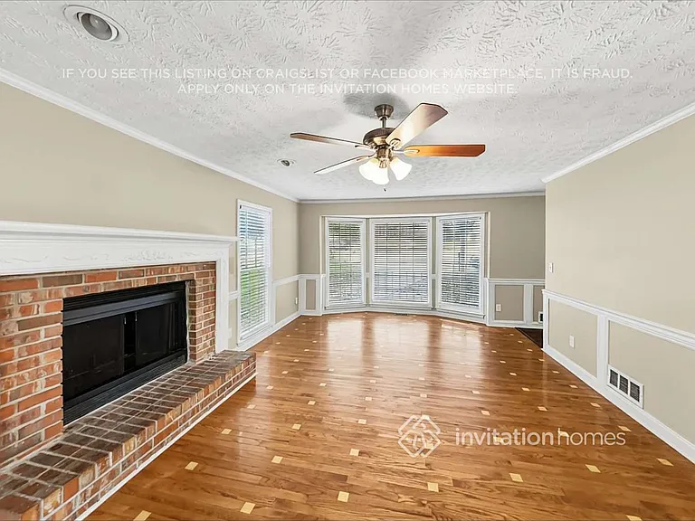 4611 Pine Harbor Ct NE — Photo 7