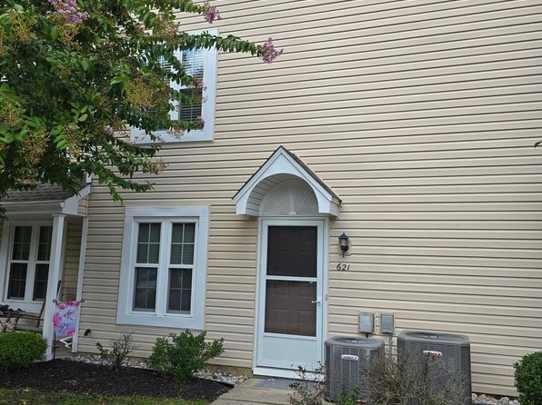 621 Yorkshire Ct