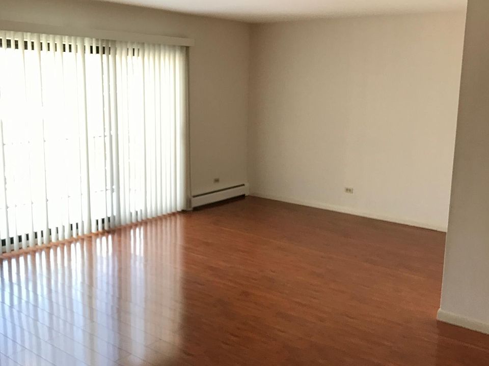 1st image of 455 Graceland Ave #4