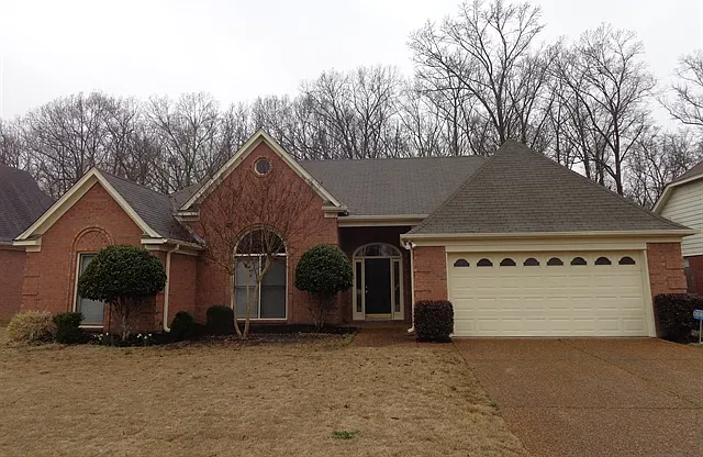 1371 Far Dr