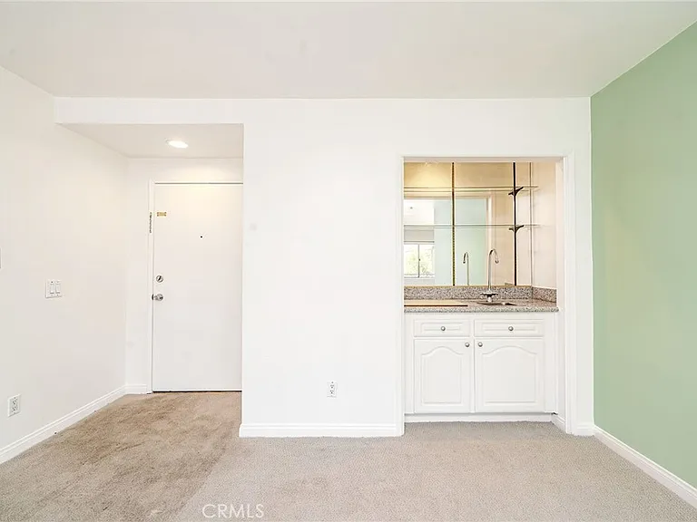 972 E California Blvd #202 — Photo 6
