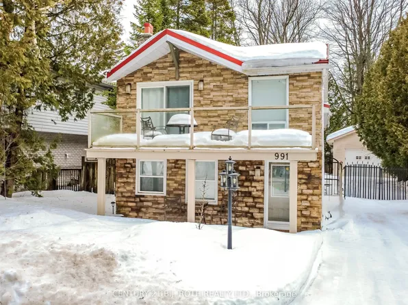 991 Shore Ln, Wasaga Beach, ON L9Z 2B4