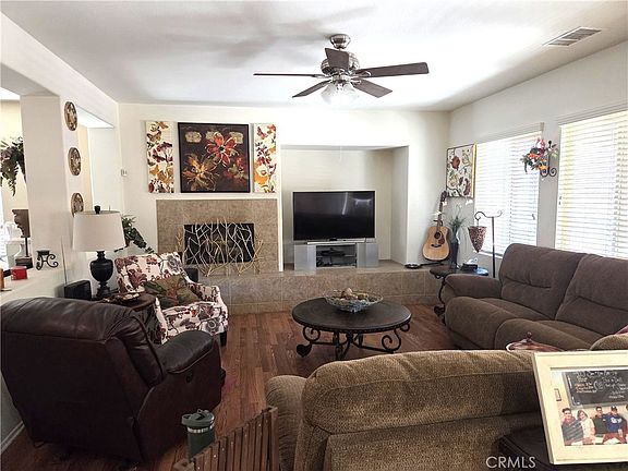 4th image of 12975 Clovis Ct