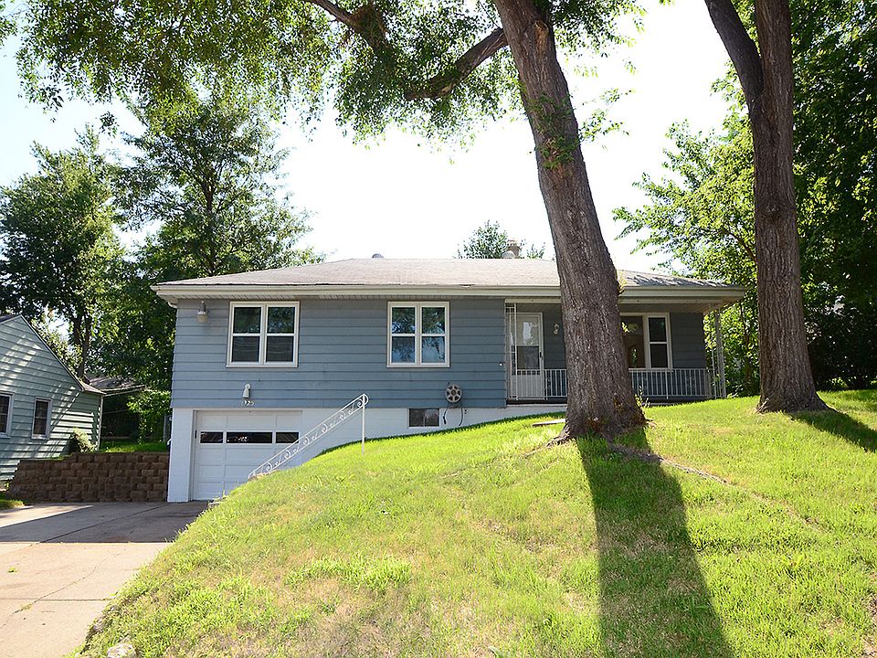 1st image of 2325 S 50th St