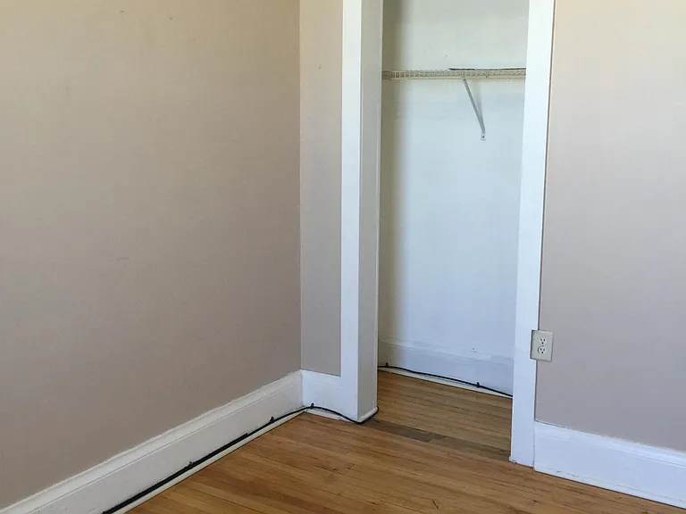 2251 S California Ave #3R — Photo 5
