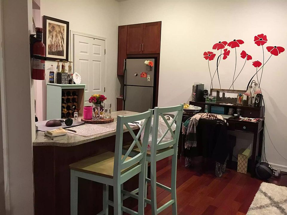 1st image of 104 Market St #201