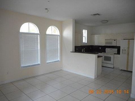 3rd image of 100 Jacaranda Country Cl #1-1