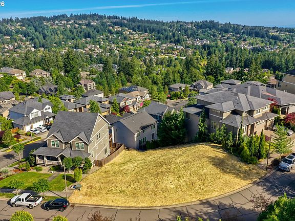2nd image of 13501 SE Mountain Crest Dr