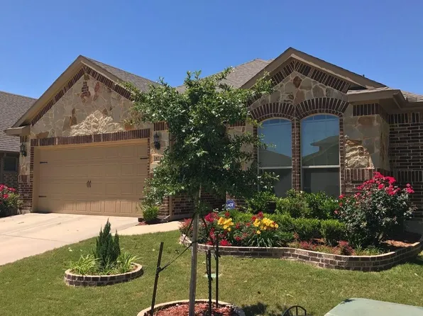 8717 Prairie Dawn Dr, Fort Worth, TX 76131