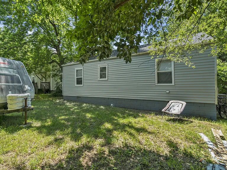 2320 Olando St #1 — Photo 15