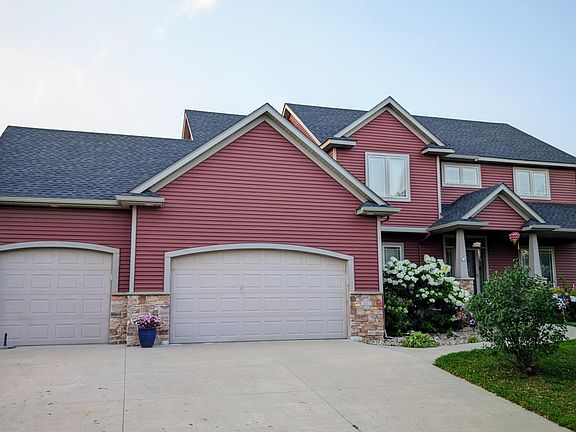 4th image of 3411 Tralee Ln NE