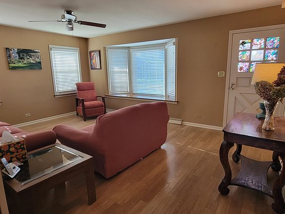 5th image of 1464 Linden Rd