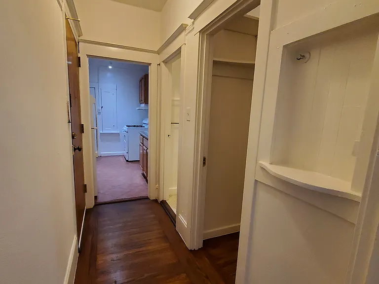 935 Hyde St #1 — Photo 16