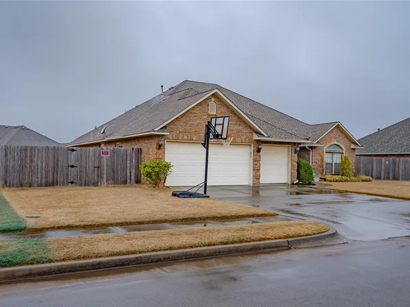 13801 Robinson Ct, Oklahoma City, OK 73170