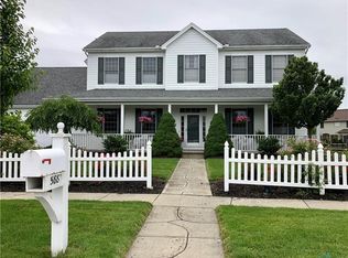 5883 Settlers Ridge Cir, Sylvania, OH 43560