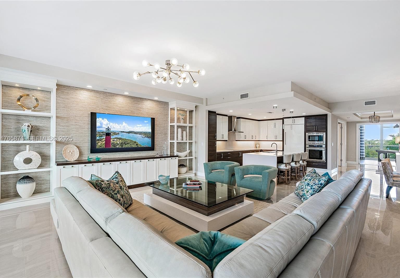 Interior with medieval furniture hi-res stock photography and images - Alamy, image size:1536x1066