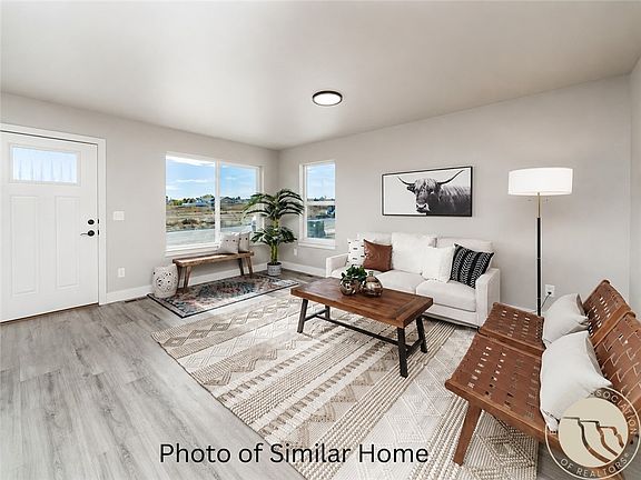 3rd image of 2256 Salinas Cir