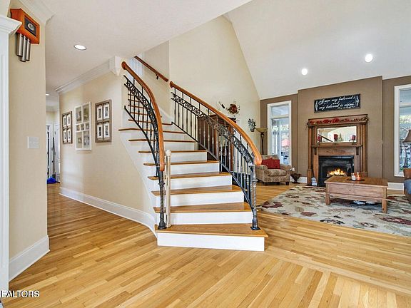 5th image of 156 Morgan Fields Dr