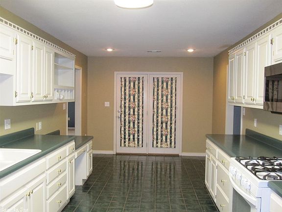 3rd image of 607 Chesapeake Dr