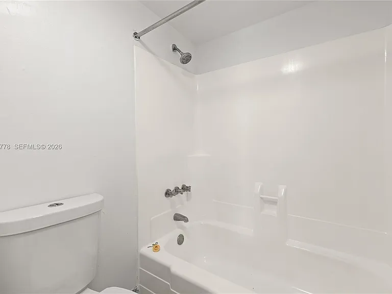 2350 NE 135th St #812 — Photo 11