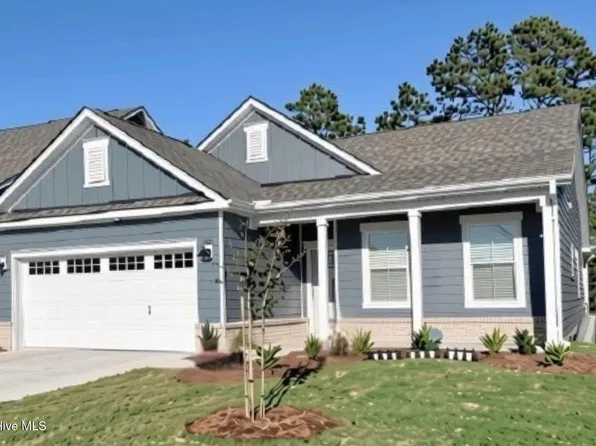 1325 Lowland Creek Avenue SE, Southport, NC 28461
