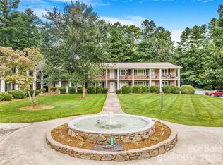 102 Boyd Dr #5C, Flat Rock, NC 28731