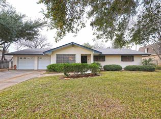 412 Longshadow Rd, Laredo, TX 78041