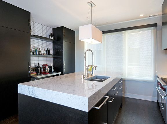 4th image of 1305 W Diversey Pkwy #B