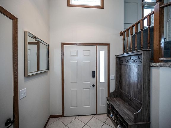 5th image of 4922 Arrowood Ln N