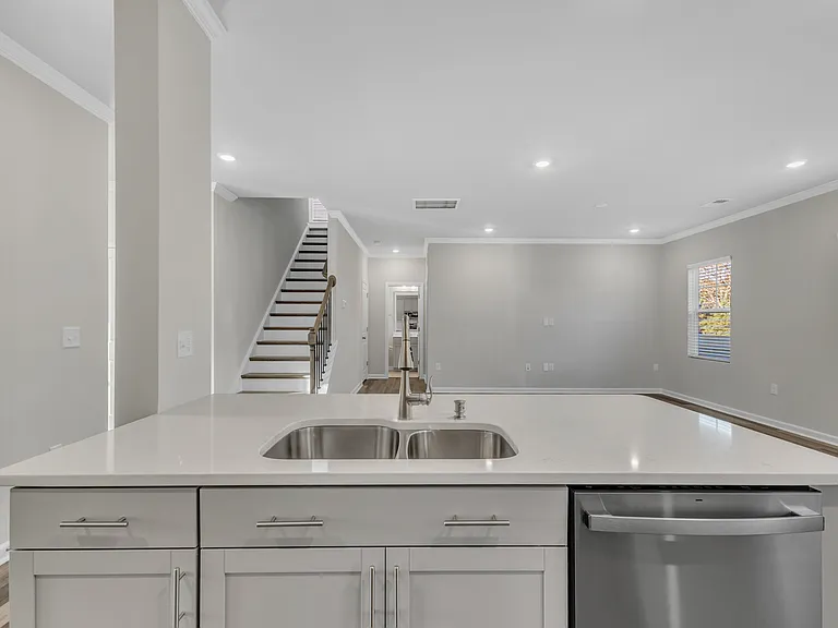 3808 Mason Bluff Dr — Photo 10