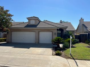 2827 E Revere Rd, Fresno, CA 93720