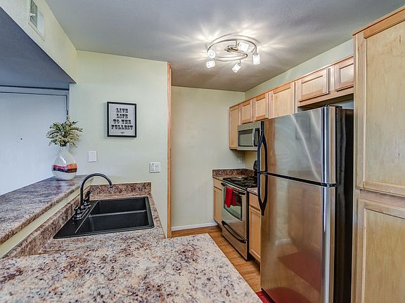 5th image of 2938 N 61st Pl Unit 244