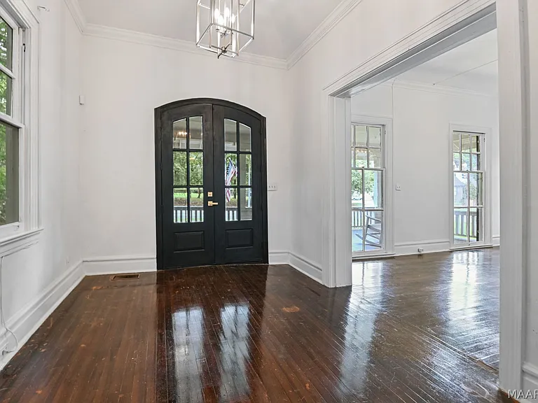 264 E Fairview Ave — Photo 27