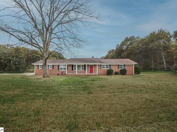 3 College Dr, Williamston, SC 29697